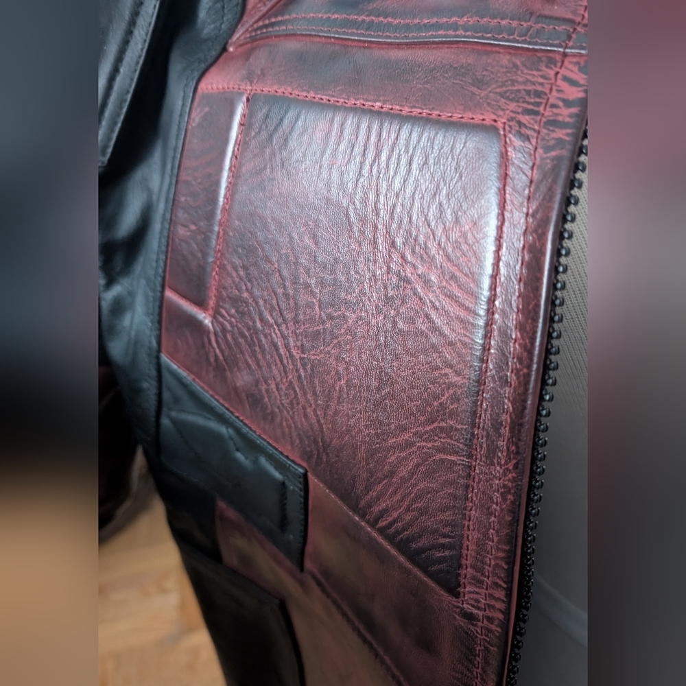 Men's Deadpool Red and Black Leather Style Jacket - Picture 5 of 7